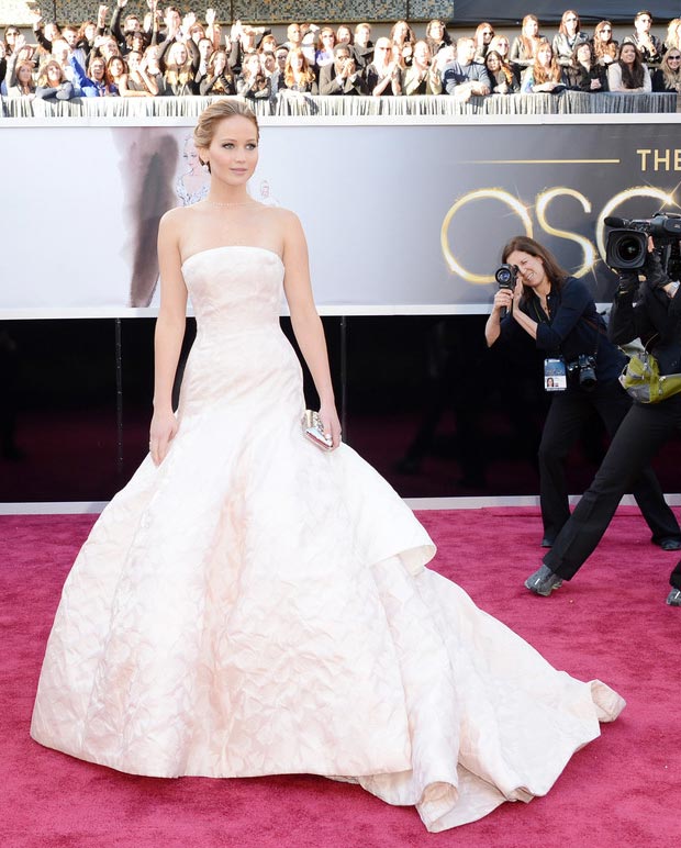 2013 Oscars fashion Jennifer Lawrence light pink Dior