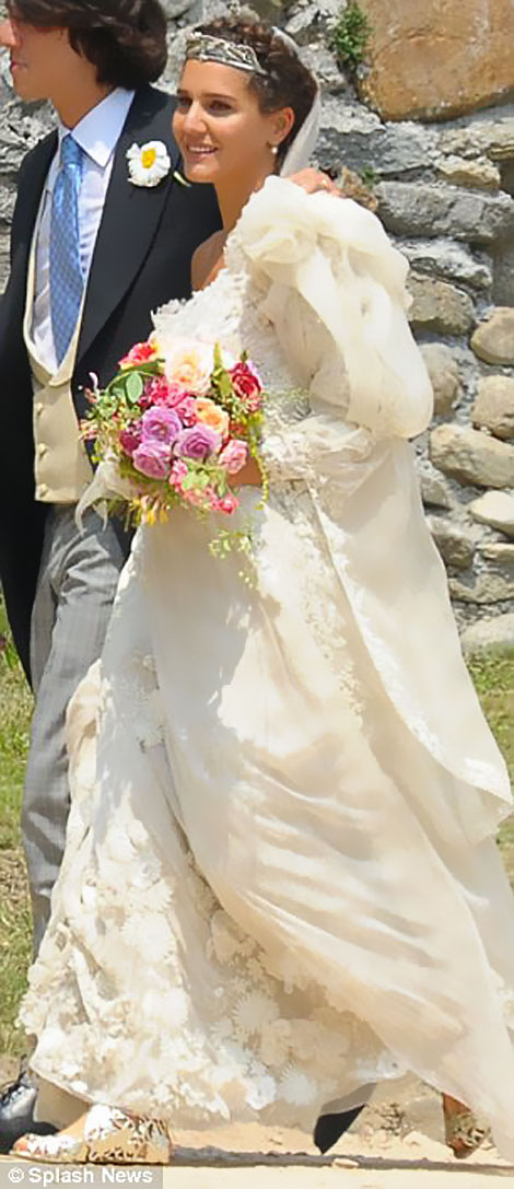 Margherita Missoni white wedding dress Giambattista Valli