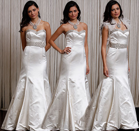 Three wedding dresses in one Badgley Mischka Laura dress