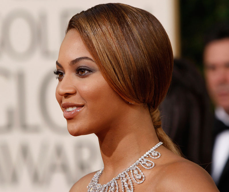 Beyonce Elie Saab dress Golden Globe Awards 2009 1