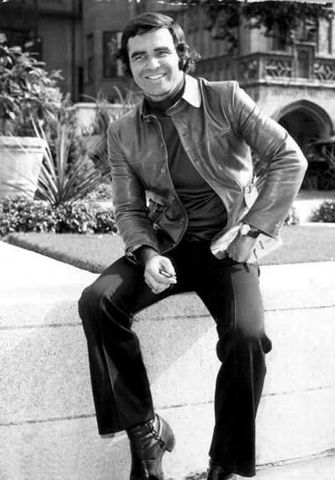 Burt Reynolds bw photo