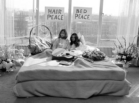 John Lennon Yoko Ono 902 Hotel Room Bed