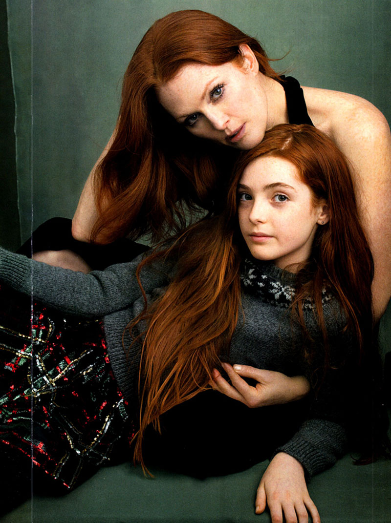 Julianne Moore with daughter Vogue US August 2014 redheads story