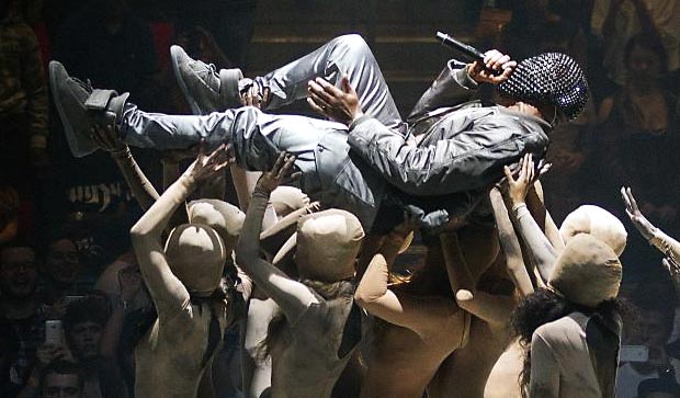Kanye West Yeezus tour routine