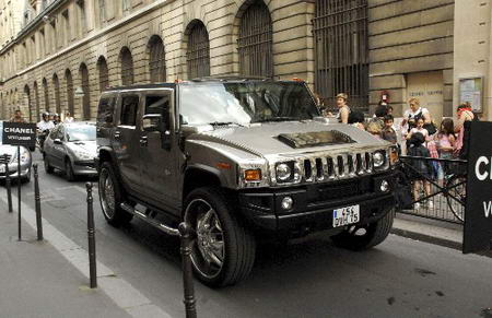 Karl Lagerfeld Hummer In Paris