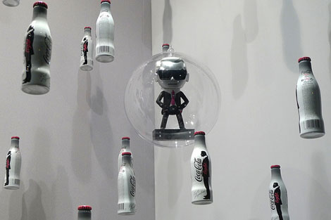 Karl Lagerfeld Coca Cola light window