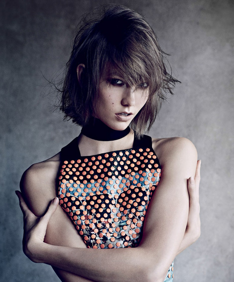 Karlie Kloss Messy Short Haircut Vogue Stylefrizz Photo Gallery