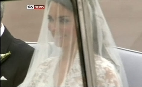 Kate Middleton white wedding dress and veil Alexander McQueen