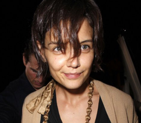 katie holmes without makeup