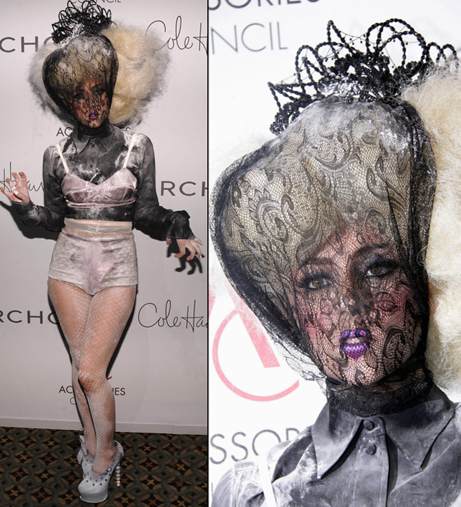 lady-gaga-covered-face-outfit-aces-award