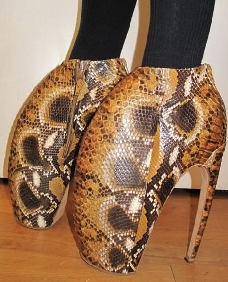 McQueen Summer 2010 python shoes