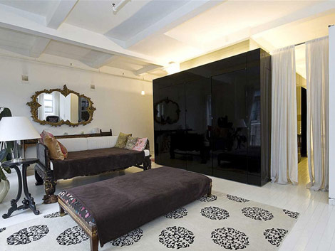 Miranda Kerr Apartment livingroom