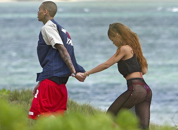 Rihanna vacation with Chris Brown