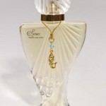 Siren perfume Paris Hilton