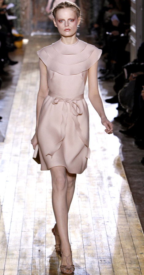 Valentino Haute Couture Spring Summer 2011 Hanne Gaby Odiele